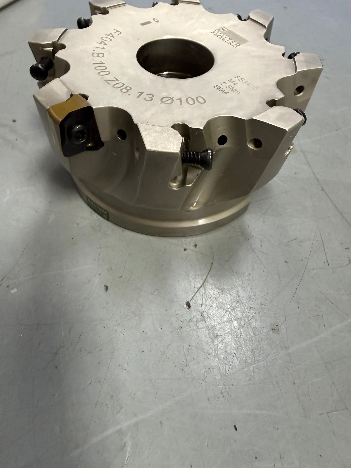 Fresa walter fissaggio meccanico d.100 Z8 compresa di 20 inserti